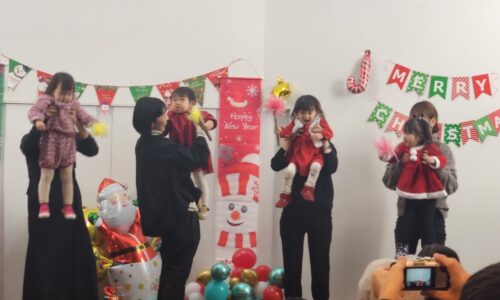 クリスマス発表会！リトミック